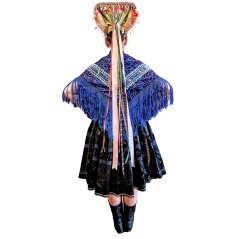 Ženský kroj Tekov so šatkou