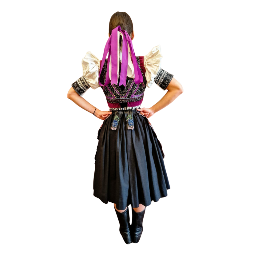 Ženský kroj Dobrá niva