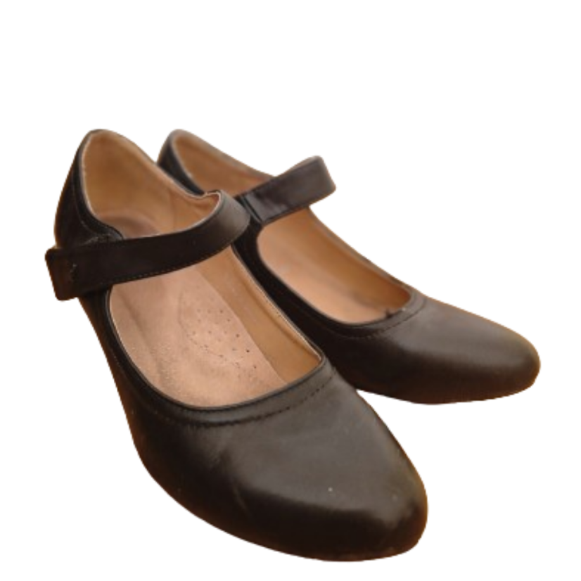 Ženské poltopánky na podpätku - Veľkosť: 38