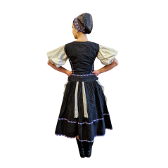 Ženský kroj z Pohronskej Polhory