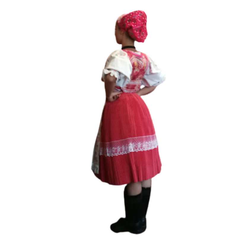 Ženský kroj Heľpa- ružová