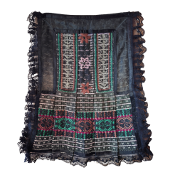 Zástera pohorelá čierna s kvetmi