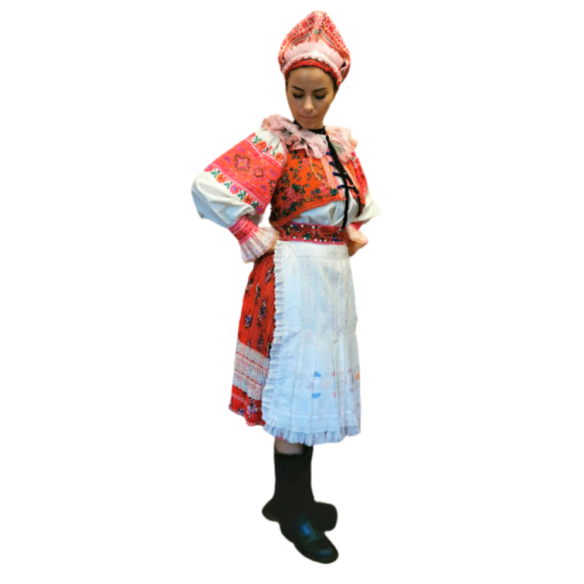 Ženský kroj Pohorelá- červená